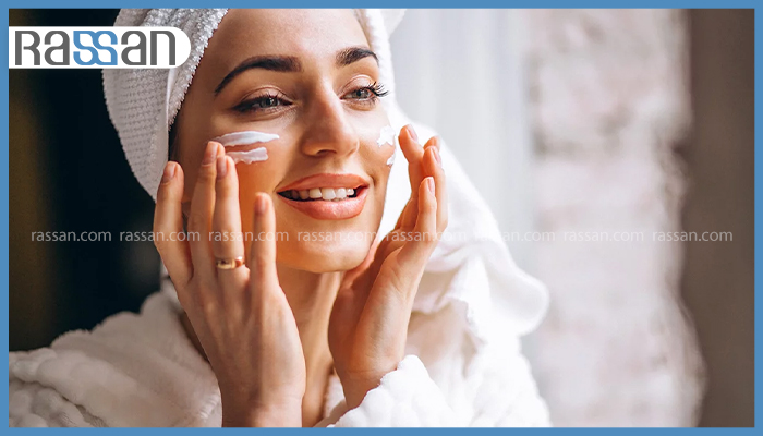 مضرات کرم ضد آفتاب چیست و چه عوارضی دارد؟ 2 نحوه زدن کرم ضد آفتاب روی صورت و بررسی حساسیتها و مضرات احتمالی آن.